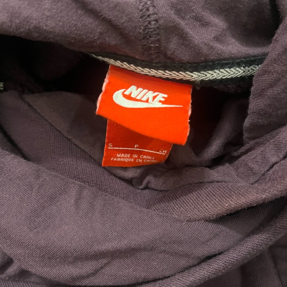 Dark Purple Layered Nike Hoodie Women’s Small - Picture 3 of 3